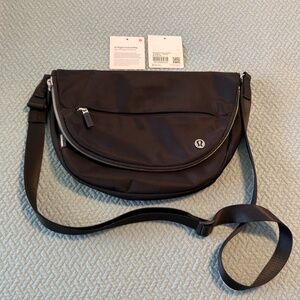 LULULEMON All Night Festival Bag 5L Crossbody BLACK / Silver